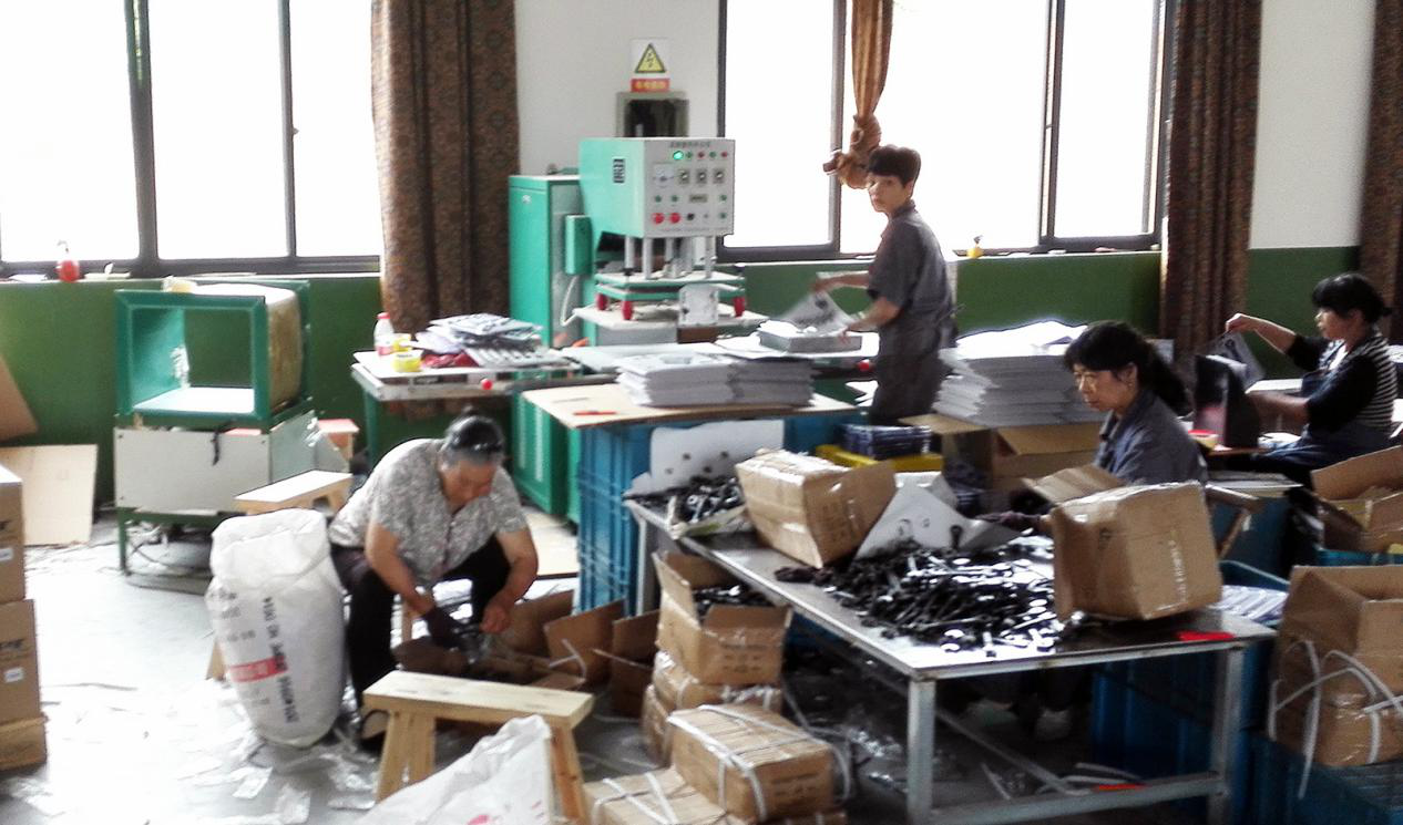 “毅”心深耕 只為制造 ——記瑞諾網(wǎng)絡CEO鄭毅助力制造業(yè)發(fā)展的十年 “毅”心深耕 只為制造 ——記瑞諾網(wǎng)絡CEO鄭毅助力制造業(yè)發(fā)展的十年