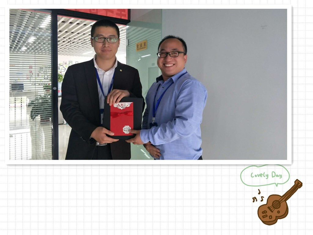 在這個特別的日子 蛋糕、禮物、掌聲和祝福都屬于你