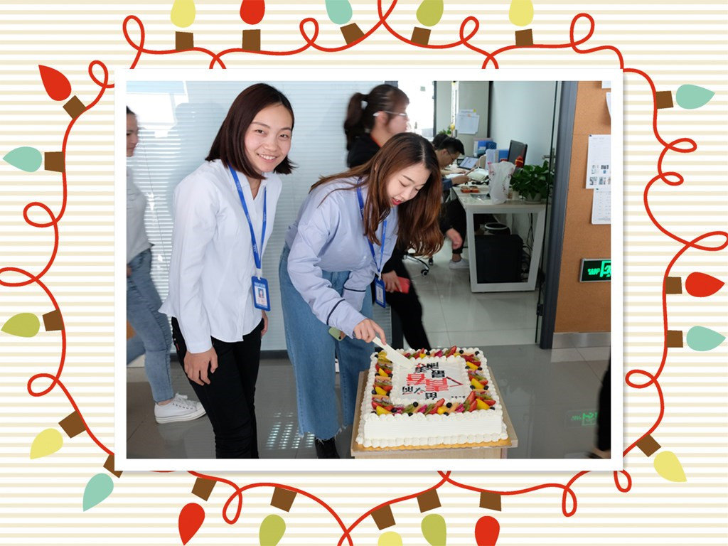 在這個特別的日子 蛋糕、禮物、掌聲和祝福都屬于你